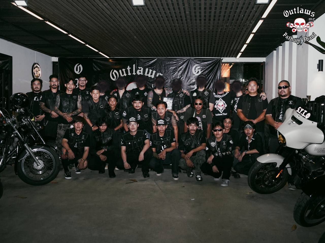 Brothers from Outlaws MC Bangkok and Pathum Thani at the evening gathering.
