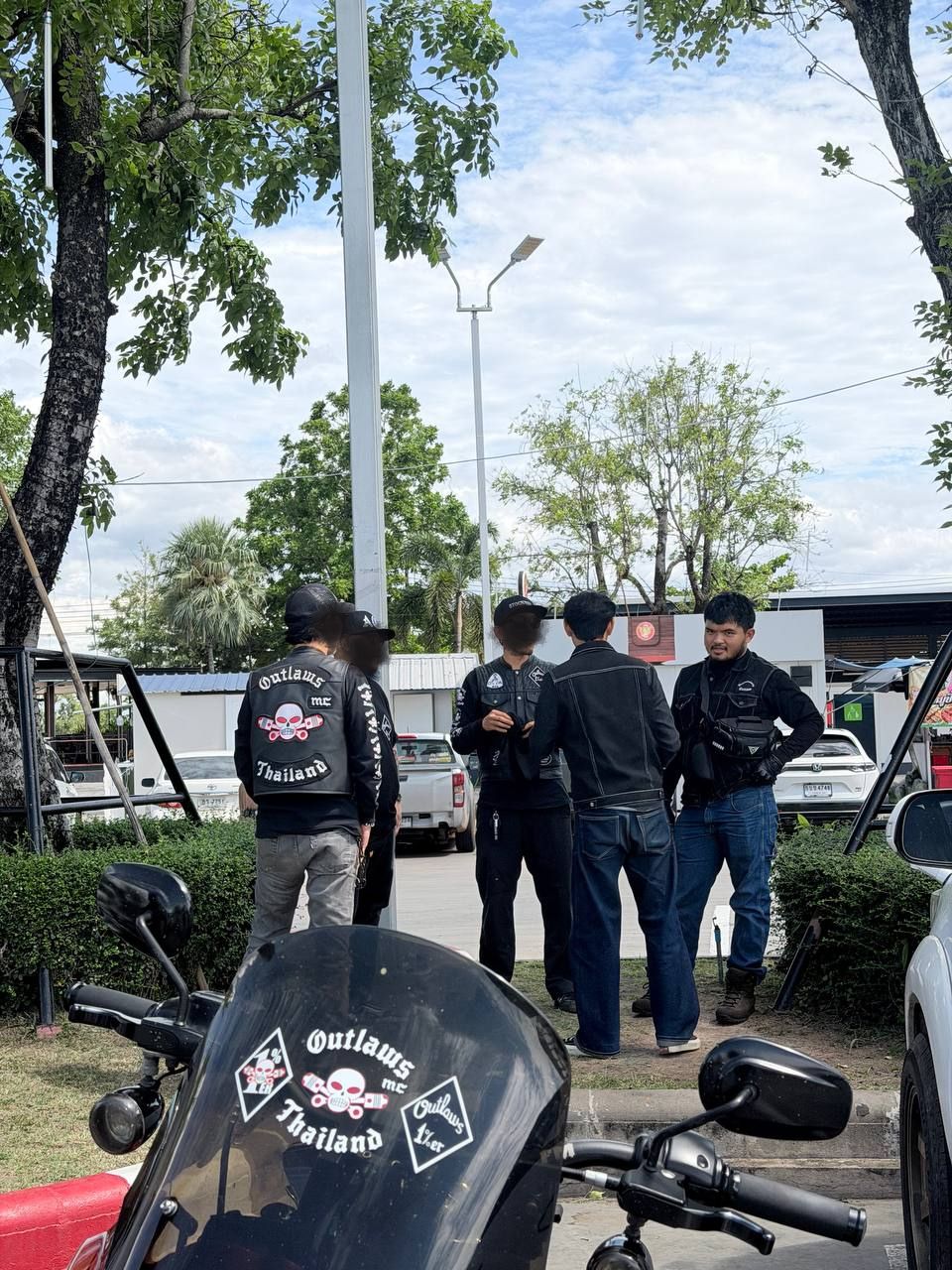 Road briefing before the ride.