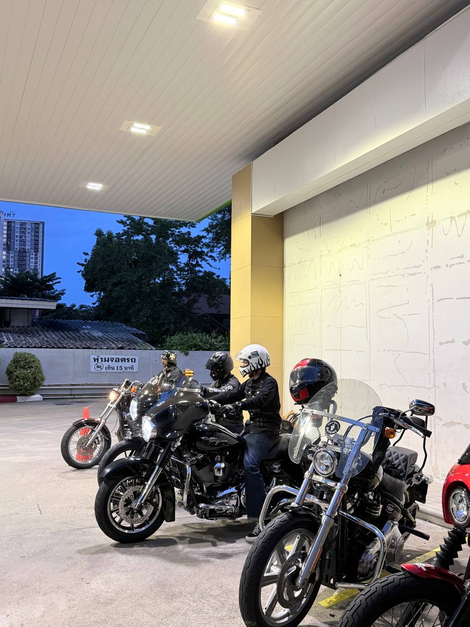 S.Y.L.O Karn and his Harley Street Glide.