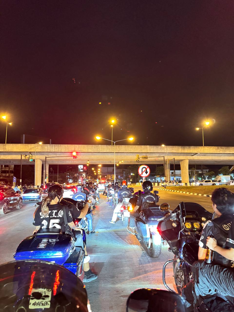 Outlaws MC Thailand on the road.